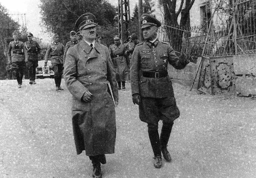 Hitler i generał Walter Heitz