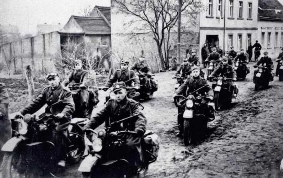 Motocykliści 2 Armii WP